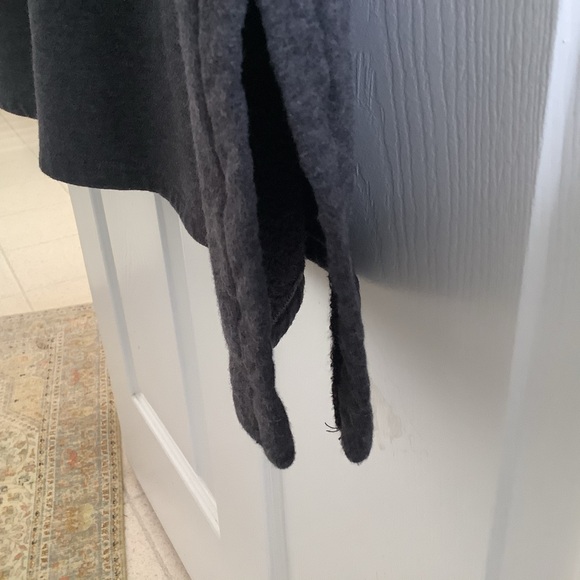 Woman’s tunic top - Picture 4 of 6